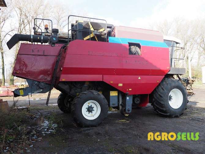 Компания Смарт Агро Инвест продает комбайны КЗС-1218