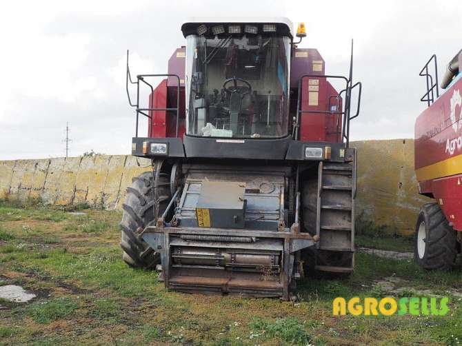 Компания Смарт Агро Инвест продает комбайны КЗС-1218