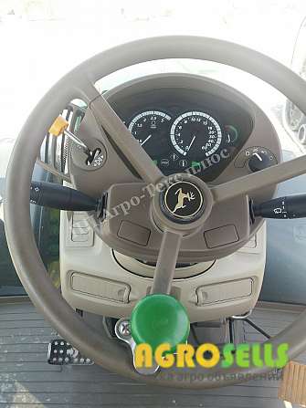 Трактор John Deere 6210 R