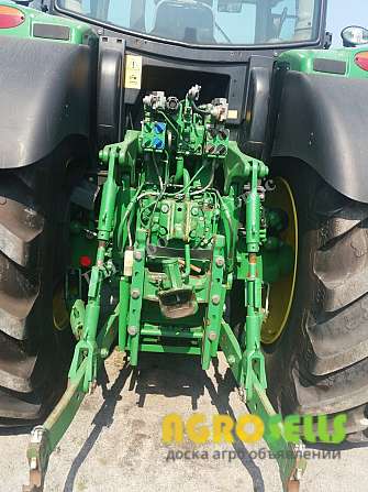 Трактор John Deere 6210 R
