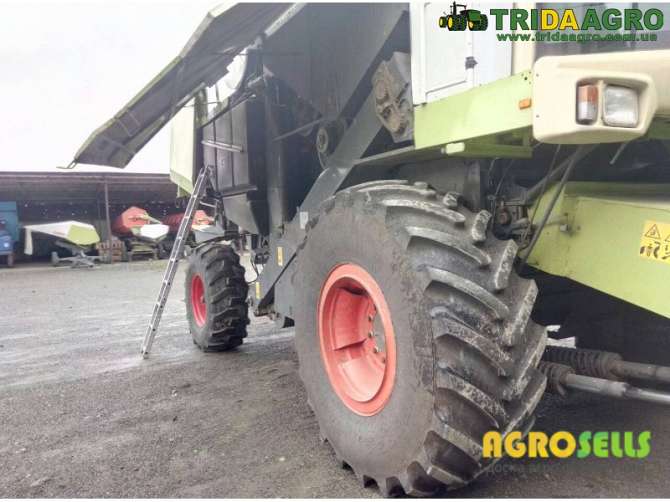 Комбайн Claas Lexion 480 2001 года