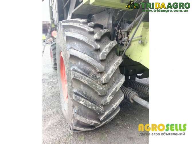 Комбайн Claas Lexion 480 2001 года