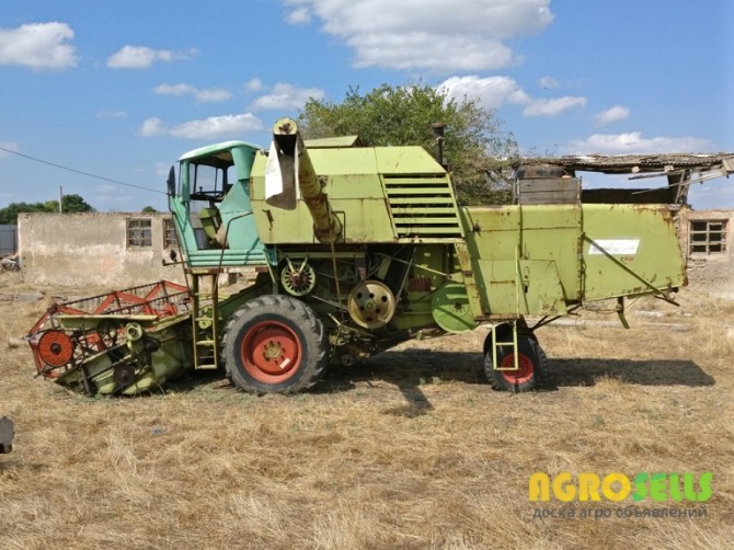 Продам комбайн зерноуборочный CLAAS Merсator 75