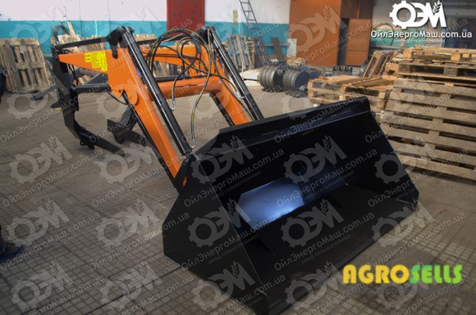Фронтальный погрузчик быстросъемный HT-1200+ковш 0,8