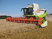 Збирання врожаю комбайном CLAAS LEXION