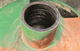 Ремонт корпуса нижнього редуктора шнека H130137 John Deere