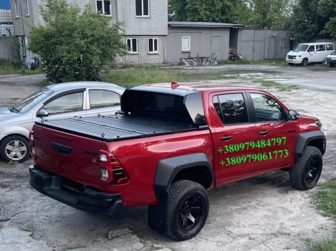 Силова кришка кузова пікапа Toyota Hilux GR Sport – максимальний захист і функціональність