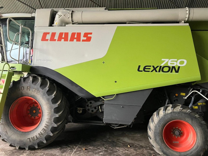 Комбайн Claas Lexion  760  2011 рік випуску. Потужність двигуна, к.с. 530; напрацювання 2400/1900 м.г.