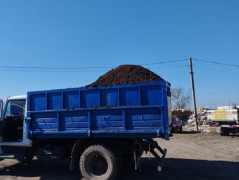Продам сипець, брикети, дрова, чорнозем.