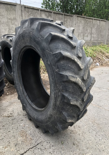 Шина 420.85R30 (16.9R30) Carlisle для сільгосптехніки